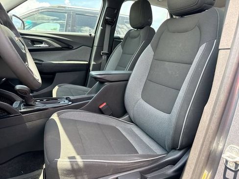 Used 2021 Chevrolet TrailBlazer LS FWD image 9