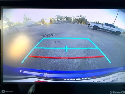 Used 2022 Toyota C-HR XLE image 25