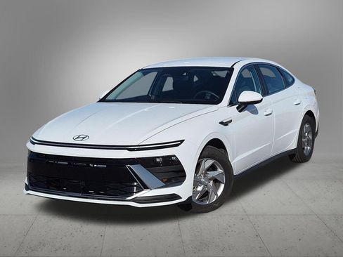 Certified 2026 Hyundai Sonata SE FWD image 1