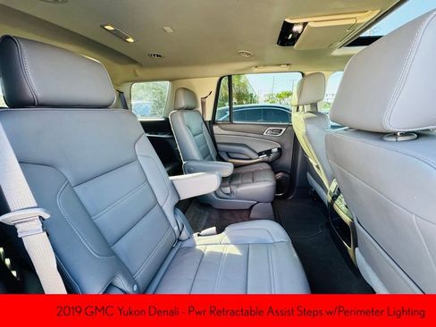 Used 2019 GMC Yukon Denali w/ Denali Ultimate Package image 17