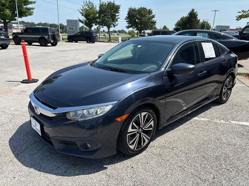 Used 2017 Honda Civic EX-L image 4