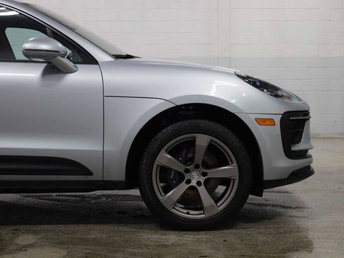 Certified 2023 Porsche Macan image 11