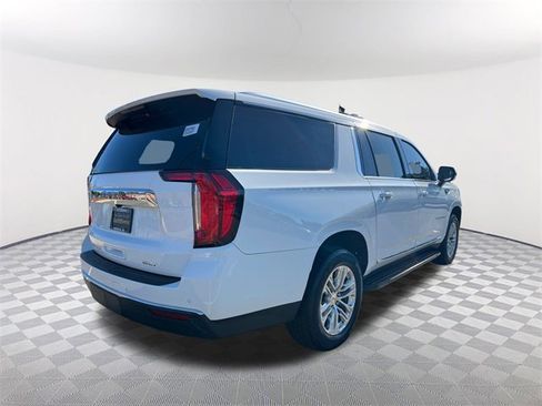Used 2021 GMC Yukon XL SLT image 5