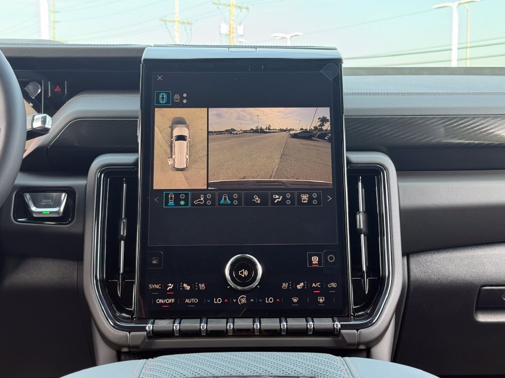 New 2026 GMC Yukon XL AT4 w/ AT4 Premium Plus Package AWD/4WD image 42
