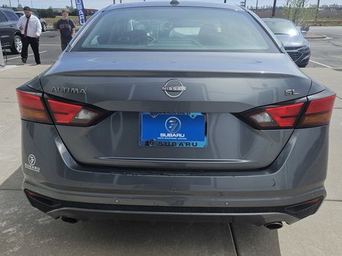 Used 2023 Nissan Altima 2.5 SL FWD image 6