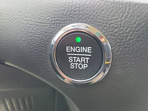 Used 2024 Ford Edge SEL AWD/4WD image 35