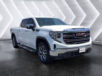 Used 2023 GMC Sierra 1500 SLT w/ SLT Premium Package