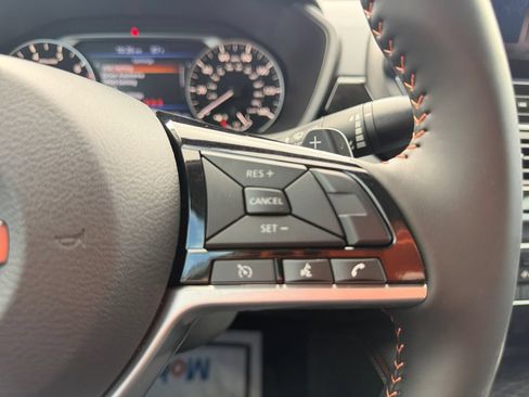 Used 2025 Nissan Altima 2.5 SR w/ SR Premium Package FWD image 21