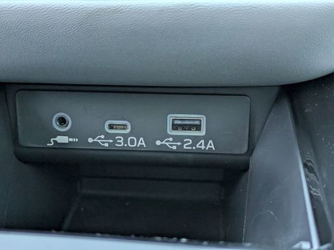 Used 2025 Subaru Outback Premium image 24