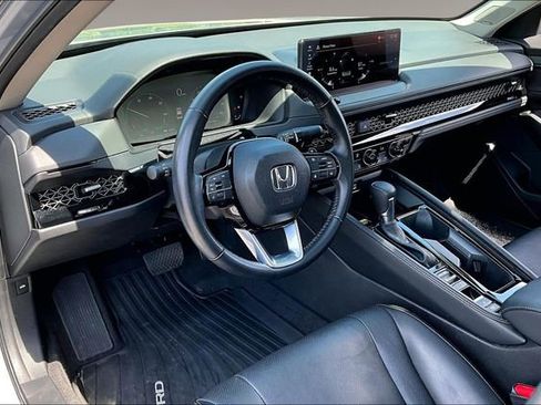 Used 2024 Honda Accord Touring image 17