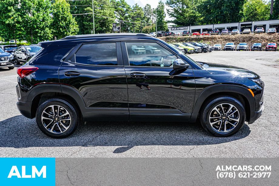 Used 2025 Chevrolet TrailBlazer LT FWD image 8