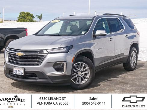 Used 2023 Chevrolet Traverse LT FWD image 1