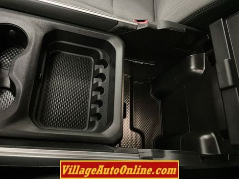 Used 2019 RAM 1500 Big Horn AWD/4WD image 24