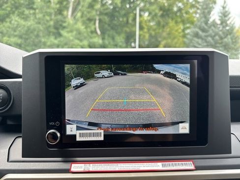 Used 2025 Toyota Tacoma SR image 25