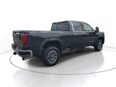 New 2025 GMC Sierra 2500 SLT w/ SLT Convenience Package image 3