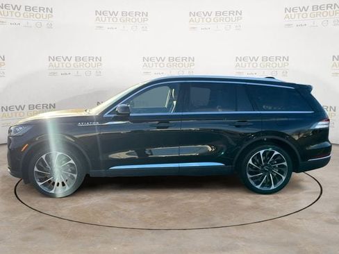 New 2026 Lincoln Aviator Reserve image 2