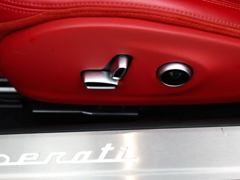 Used 2024 Maserati GranTurismo Trofeo image 27