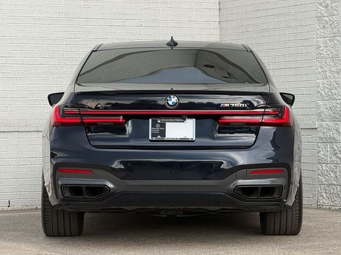 Used 2022 BMW M760i xDrive w/ Luxury Rear Seating Package AWD/4WD image 10