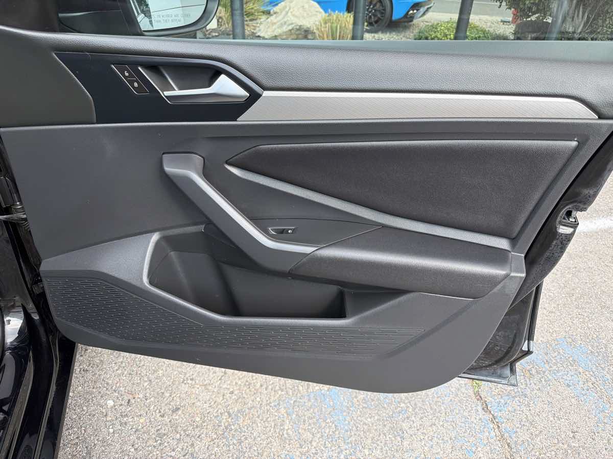 Used 2019 Volkswagen Jetta S w/ Driver Assistance Package FWD image 18