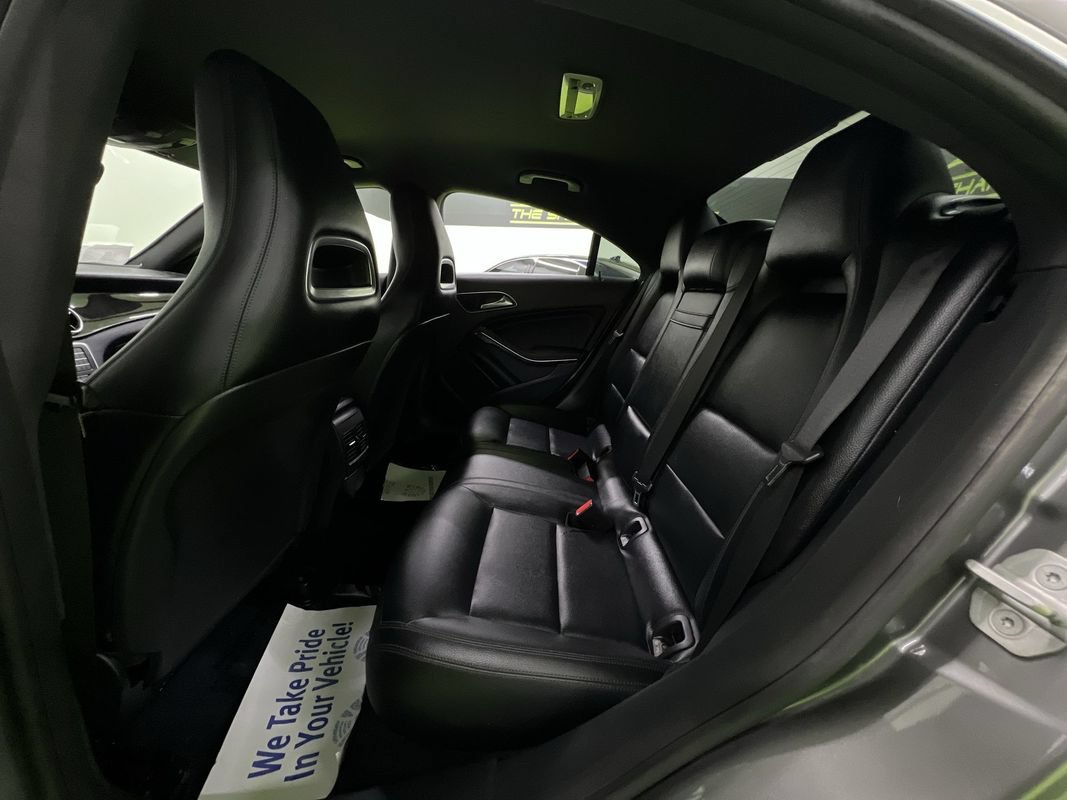 Used 2015 Mercedes-Benz CLA 250 image 25
