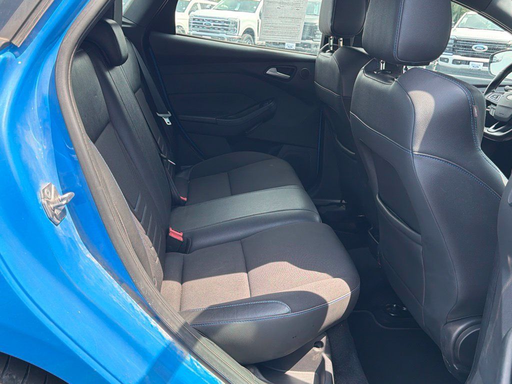 Used 2017 Ford Focus RS AWD/4WD image 18