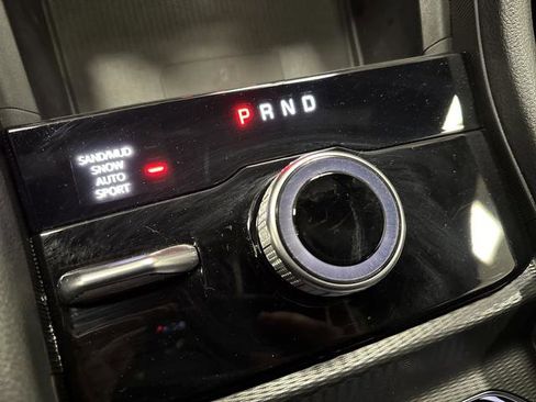 Used 2024 Jeep Grand Cherokee Limited w/ Luxury Tech Group II image 22