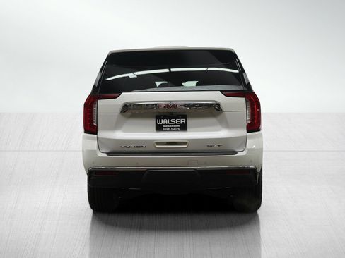 Used 2021 GMC Yukon XL SLT w/ SLT Premium Package AWD/4WD image 4