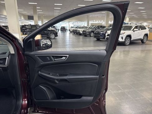 Used 2022 Ford Edge SEL w/ Convenience Package image 10