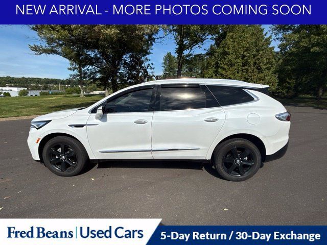 Used 2024 Buick Enclave Essence w/ Experience Buick Package AWD/4WD image 7