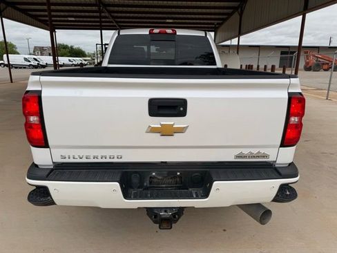 Used 2019 Chevrolet Silverado 2500 High Country w/ Duramax Plus Package AWD/4WD image 7