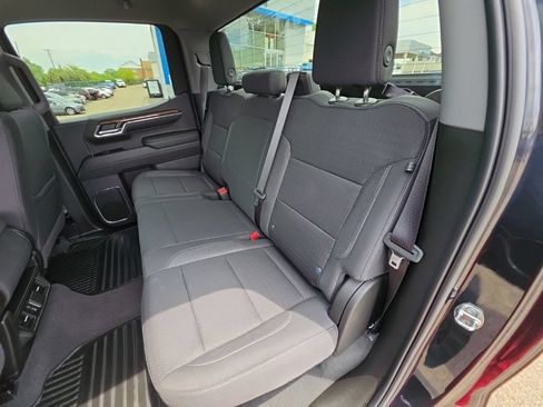 Used 2024 Chevrolet Silverado 1500 LT AWD/4WD image 27