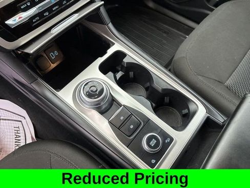 Used 2022 Ford Explorer XLT image 28