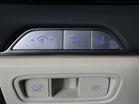 Used 2025 Genesis GV80 3.5T Prestige image 25