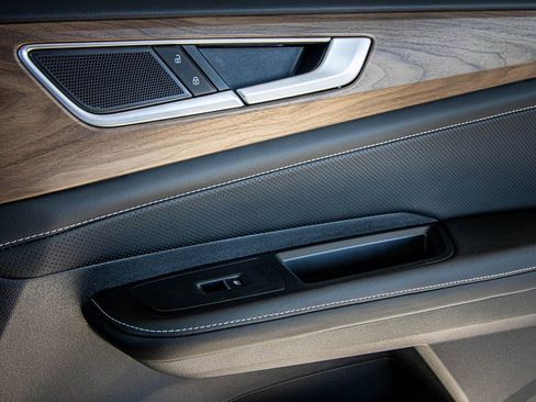 New 2026 Volkswagen Atlas SE image 45