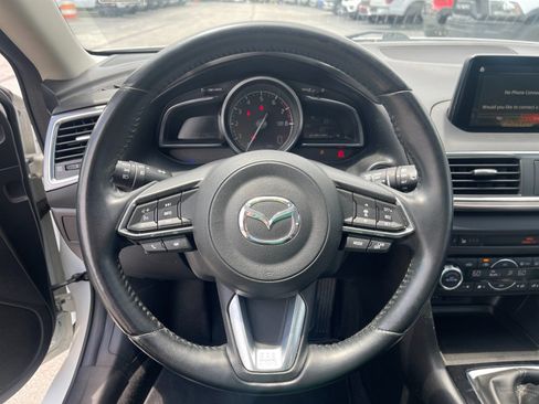 Used 2018 MAZDA MAZDA3 Grand Touring w/ Premium Equipment Package FWD image 25