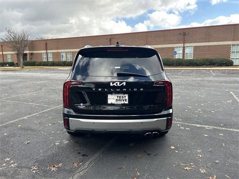 Used 2023 Kia Telluride S w/ S Sunroof Package image 16