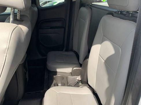 Used 2018 Chevrolet Colorado W/T w/ WT Convenience Package image 12