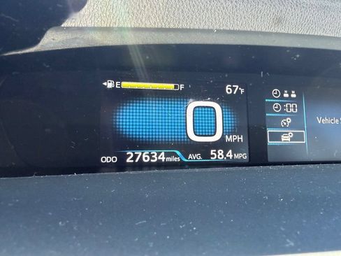 Used 2016 Toyota Prius Two FWD image 15