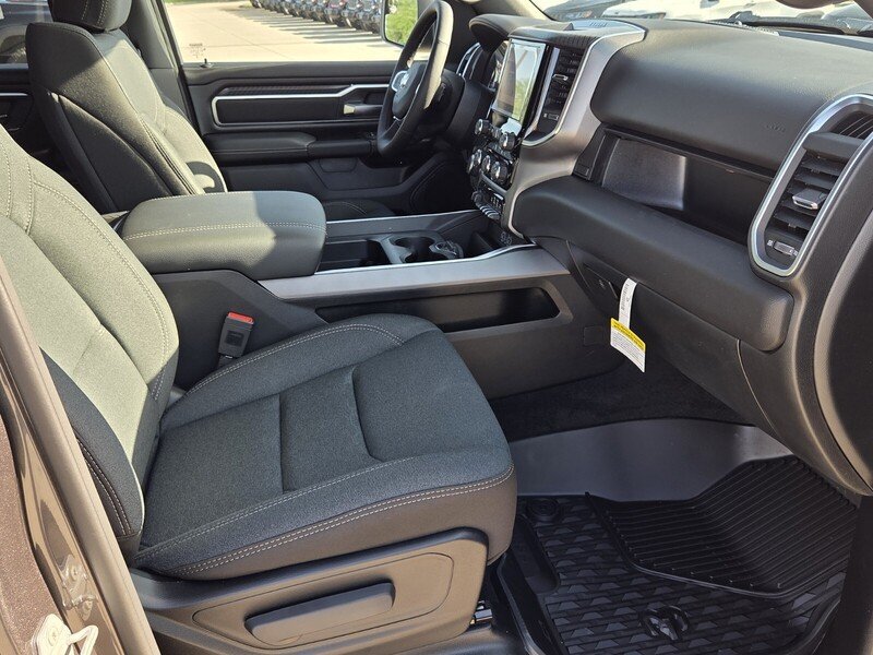 Used 2026 RAM 1500 Big Horn w/ Night Edition AWD/4WD image 15