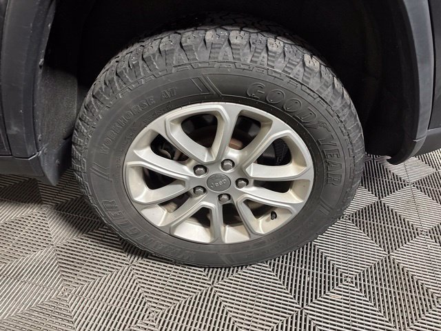Used 2016 Jeep Grand Cherokee Laredo w/ Quick Order Package 23E AWD/4WD image 37