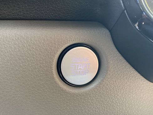 New 2026 Kia Carnival LXS FWD image 17