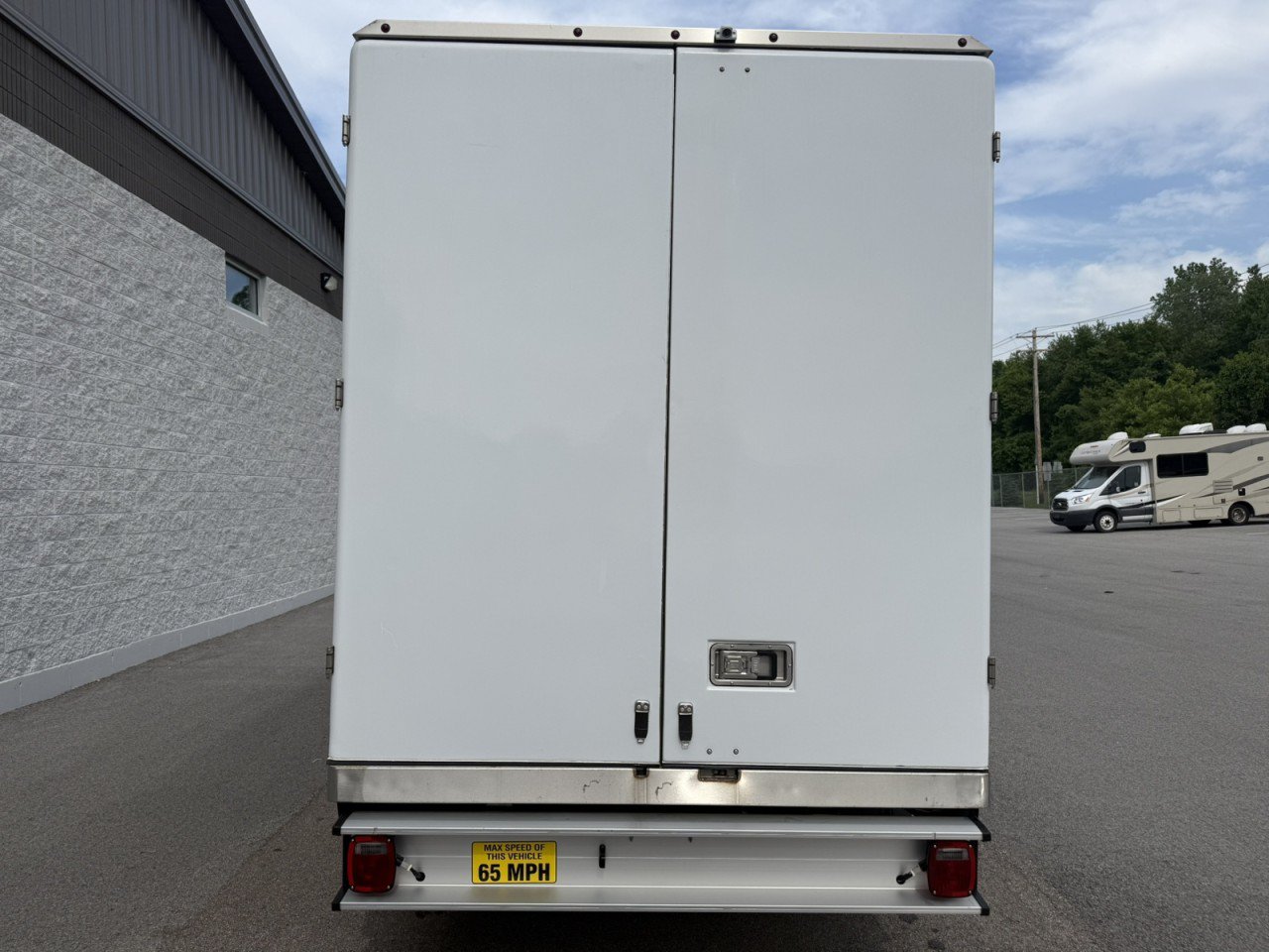 Used 2023 Ford E-350 and Econoline 350 Super Duty w/ Power Windows & Locks Group RWD image 6