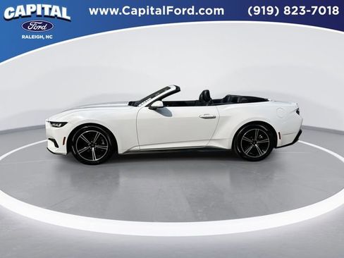 Used 2024 Ford Mustang Premium image 5