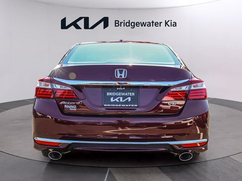 Used 2017 Honda Accord EX-L image 5