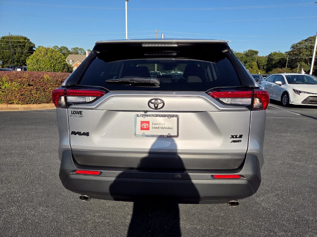 Used 2023 Toyota RAV4 XLE Premium AWD/4WD image 8