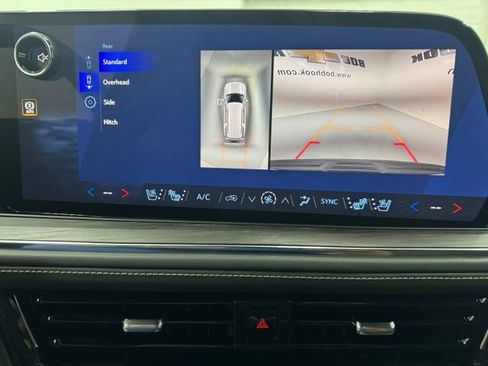 New 2026 Chevrolet Tahoe Premier w/ Sun And Tow Package AWD/4WD image 16
