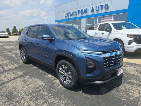 New 2026 Chevrolet Equinox LT w/ Convenience Package II image 1