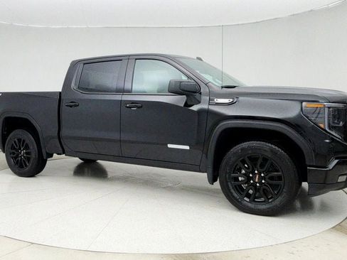 Used 2025 GMC Sierra 1500 Elevation image 3