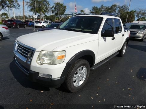 Used 2010 Ford Explorer Sport Trac XLT image 3