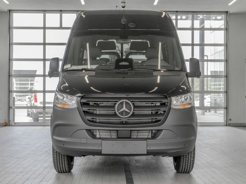 New 2025 Mercedes-Benz Sprinter 2500 image 11